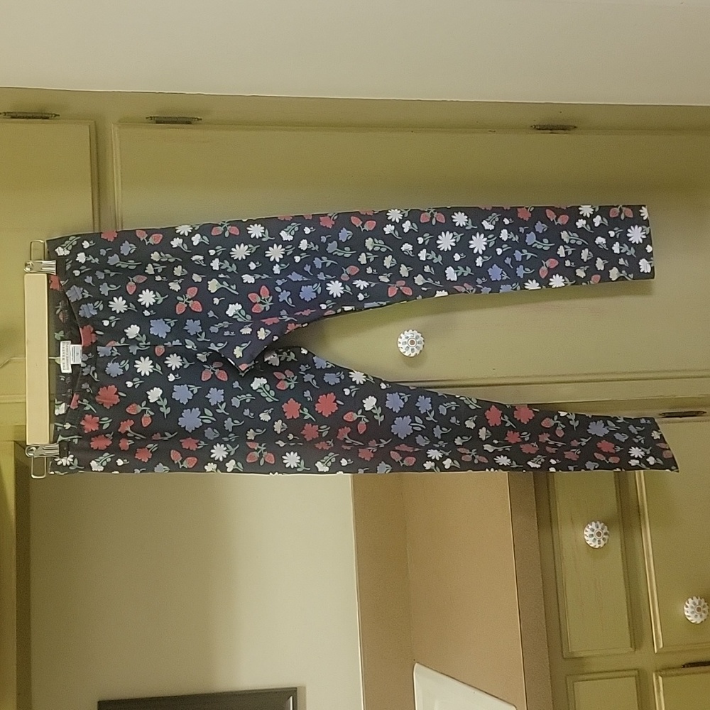 NWT Beaufort Bonnet Co., size 12 Mitzy Sue Slacks in Berry Vintage Blooms